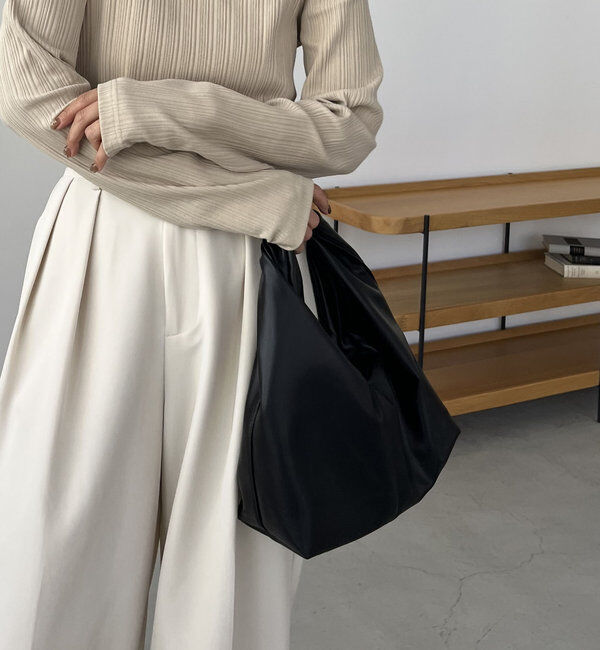  「【見た目以上の収納力！デイリー使いに◎】ツイストバッグ」|トートバッグ|