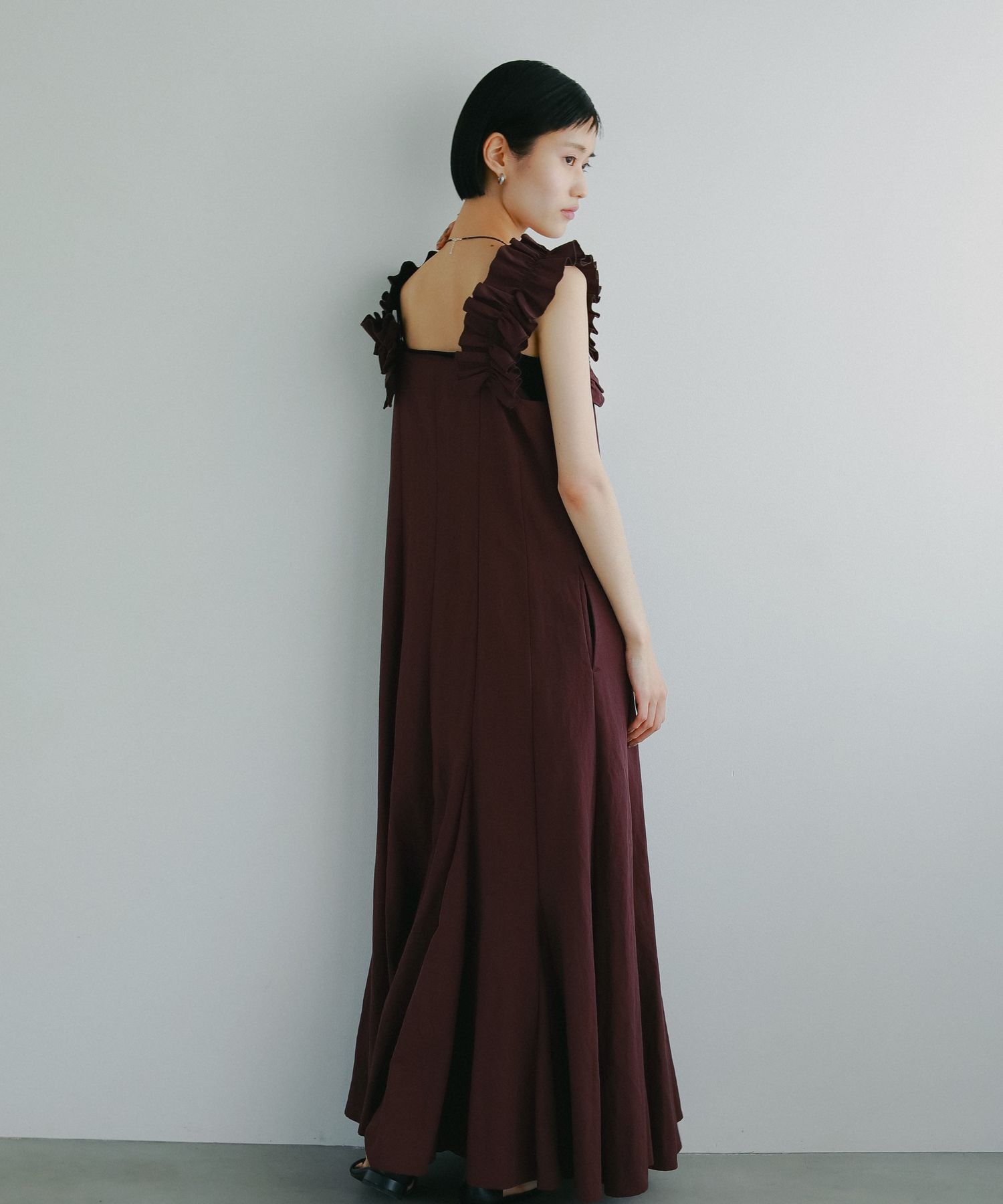 A part by 「STELLAフリルスリーブワンピース」|ワンピース|ブラウン