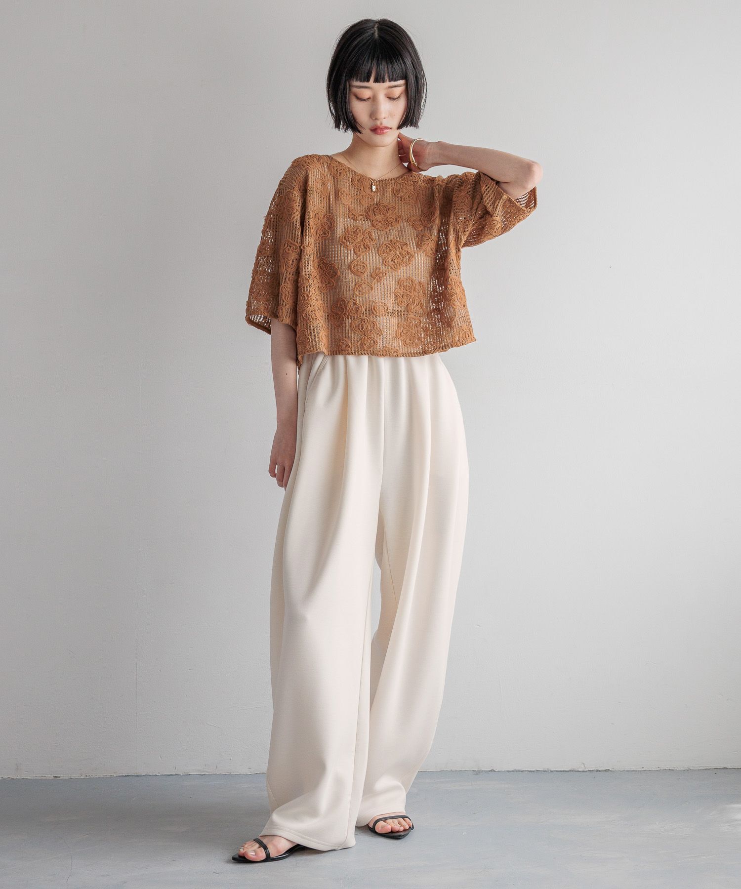 LOWRYS FARM「３Ｄレース５Ｓ」|Tシャツ・カットソー|