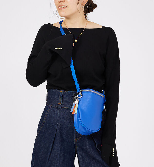 ABAHOUSE「【cheek】C23005 egg pouch shoulder/ショルダーポー」|ショルダー・メッセンジャー|ブルー