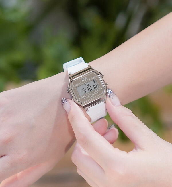 Rouge vif「【ICE-WATCH / アイスウォッチ】DIGIT RETRO METAL /」|腕時計|