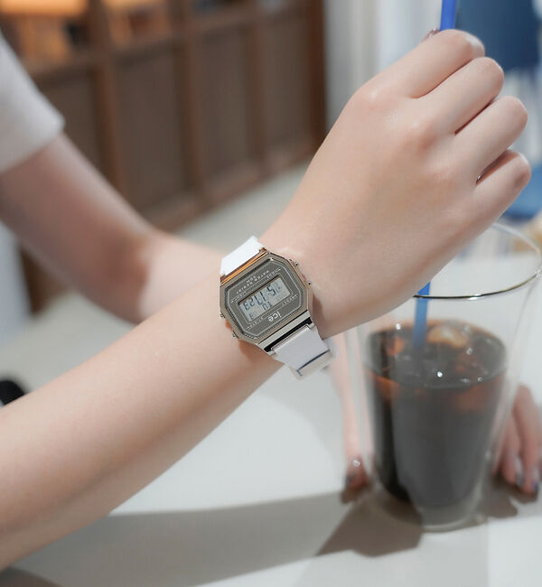 Rouge vif「【ICE-WATCH / アイスウォッチ】DIGIT RETRO METAL /」|腕時計|