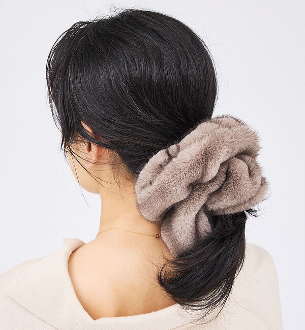 Rouge vif「【heyep／ヘイップ】ファーミンクシュシュ Faux Mink Scrunch」|ヘアバンド|