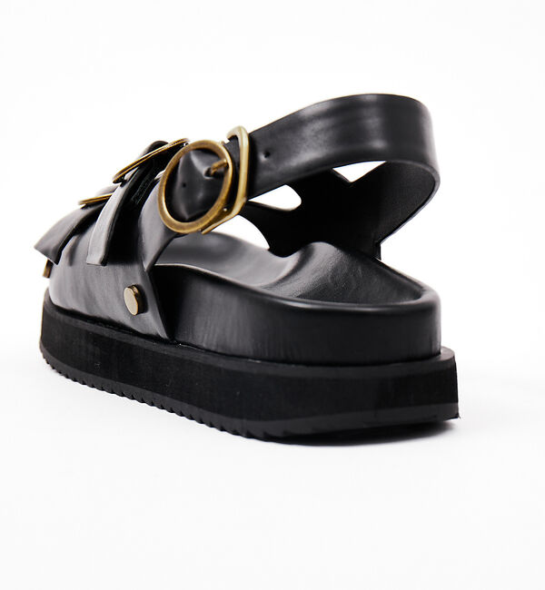 AU BANNISTER「【LAROUTE】メタルパーツサンダル」|サンダル|