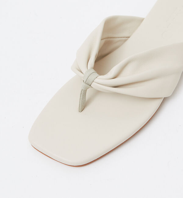 AU BANNISTER「●VINILO/フラット トングサンダル」|サンダル|