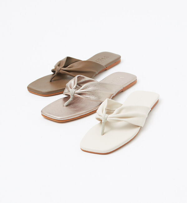 AU BANNISTER「●VINILO/フラット トングサンダル」|サンダル|