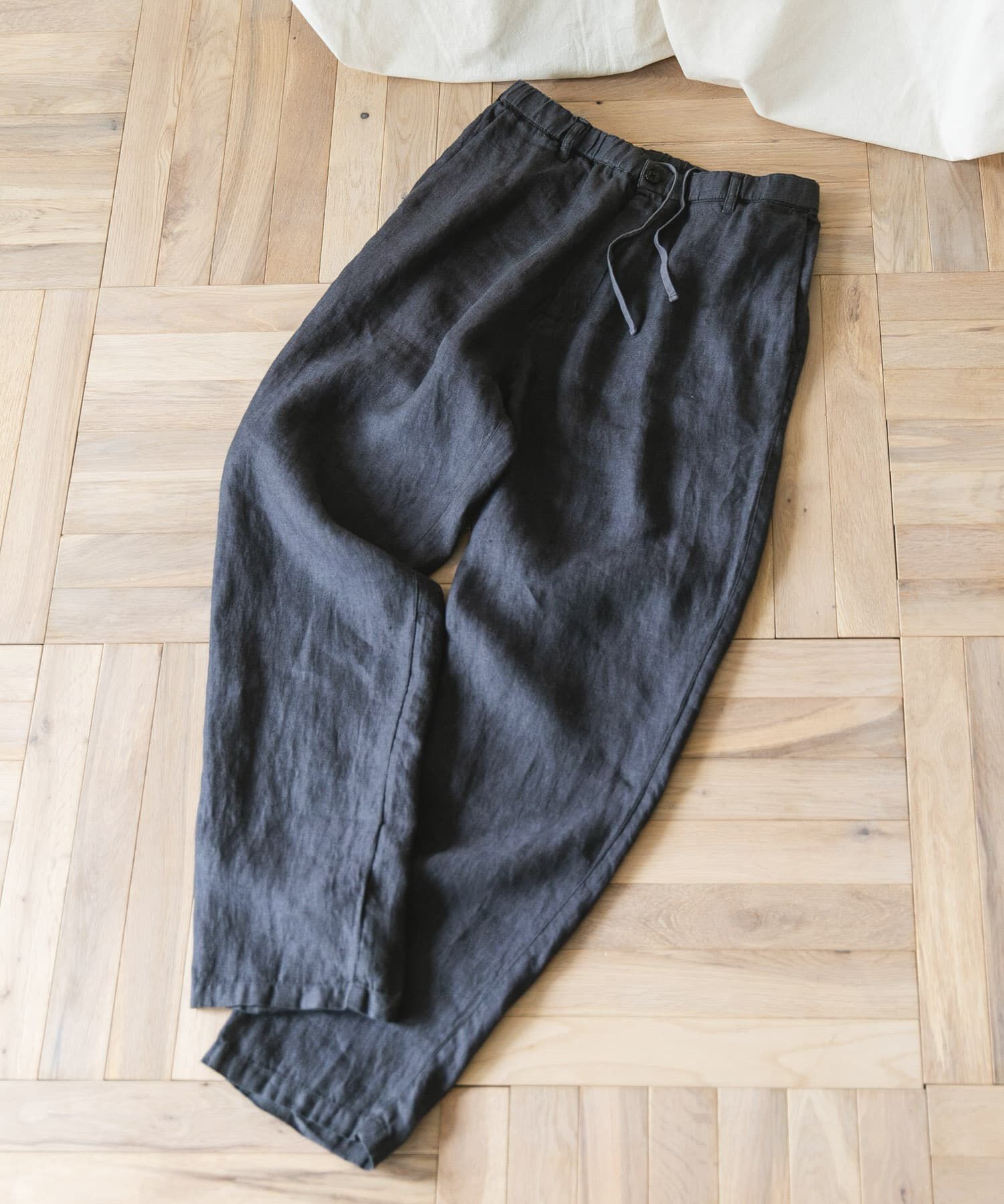 URBAN RESEARCH DOORS「『XLサイズ/WEB限定』ツイルリネン イージートラウザー」|その他|チャコールグレー