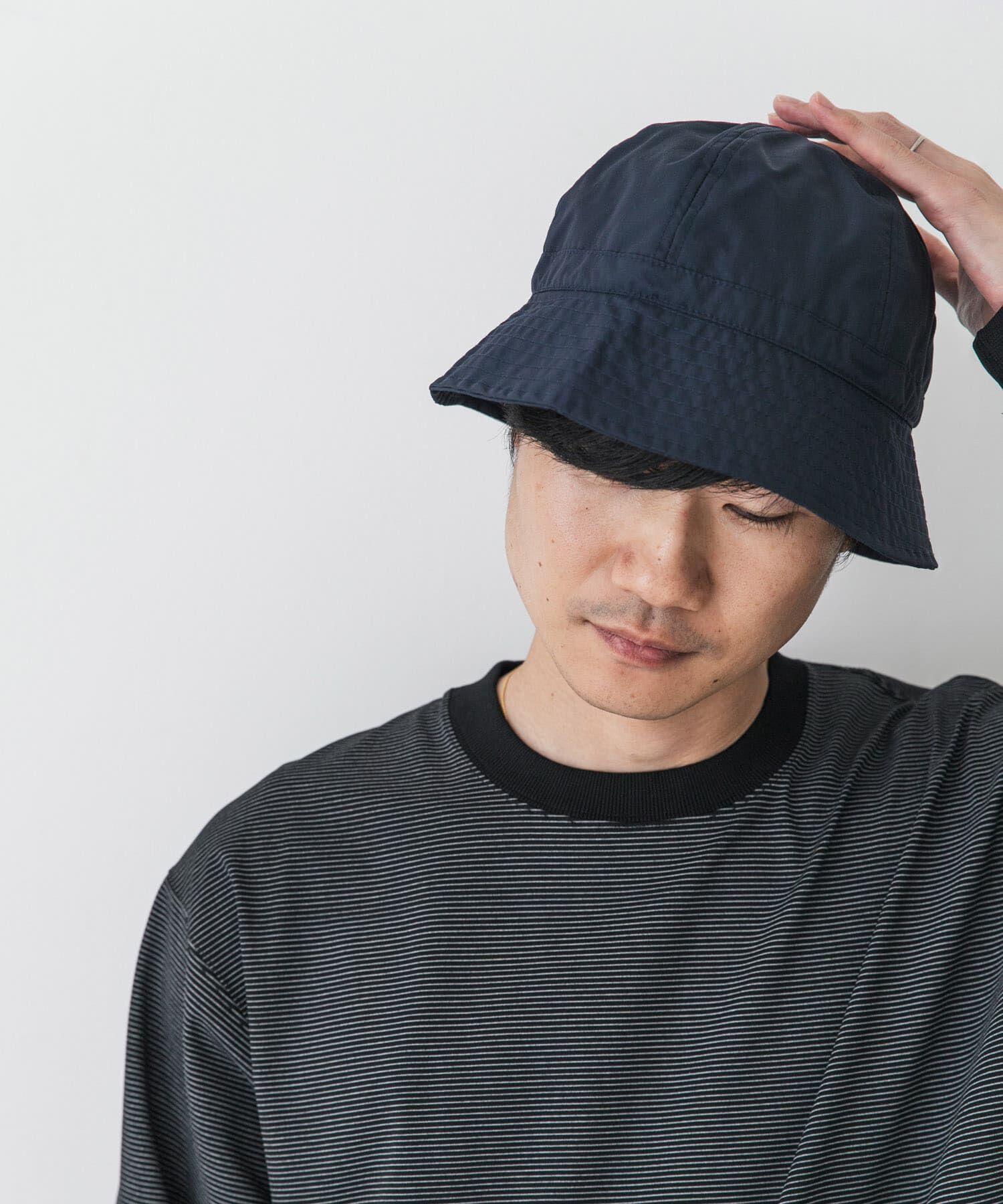 URBAN RESEARCH DOORS「デルフィナイロンハット」|ハット|ネイビー