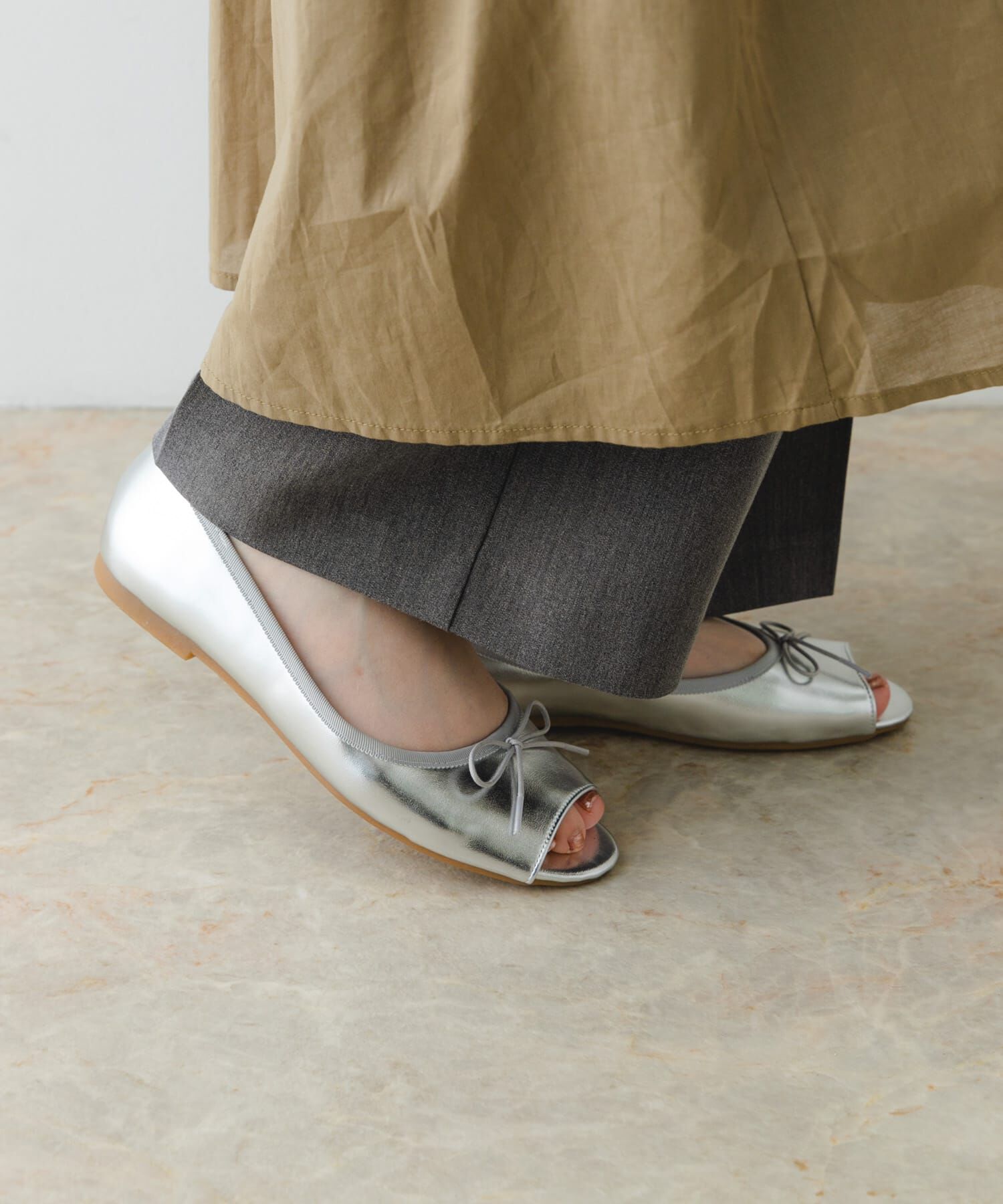 RODE SKO「『MADE IN JAPAN』オープントゥリボンパンプス」|パンプス|