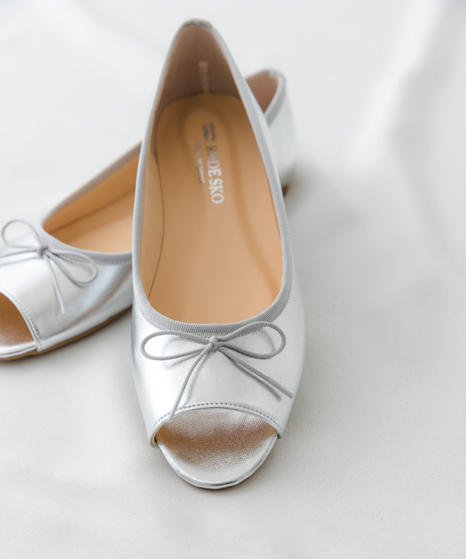 RODE SKO「『MADE IN JAPAN』オープントゥリボンパンプス」|パンプス|