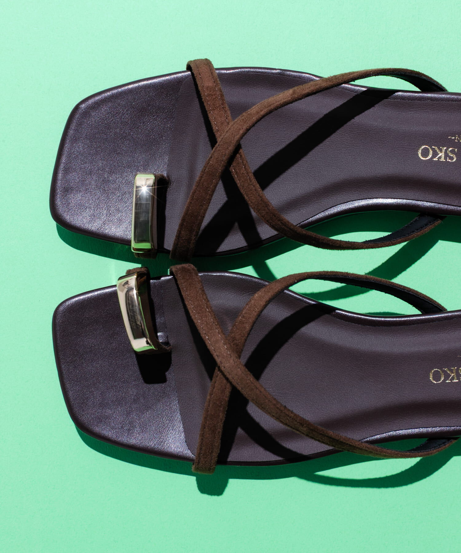 RODE SKO「『MADE IN JAPAN』プチメタルクロスフラットサンダル」|サンダル|ダークブラウン