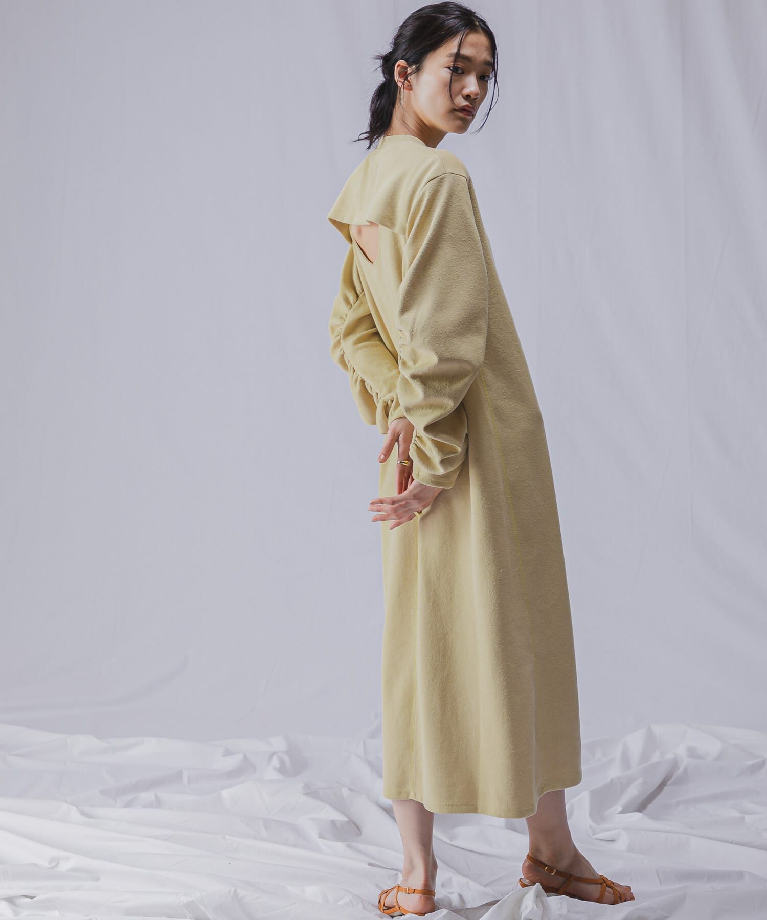 URBAN RESEARCH ROSSO「Lirica　shirring cut sew one-piece」|ワンピース|