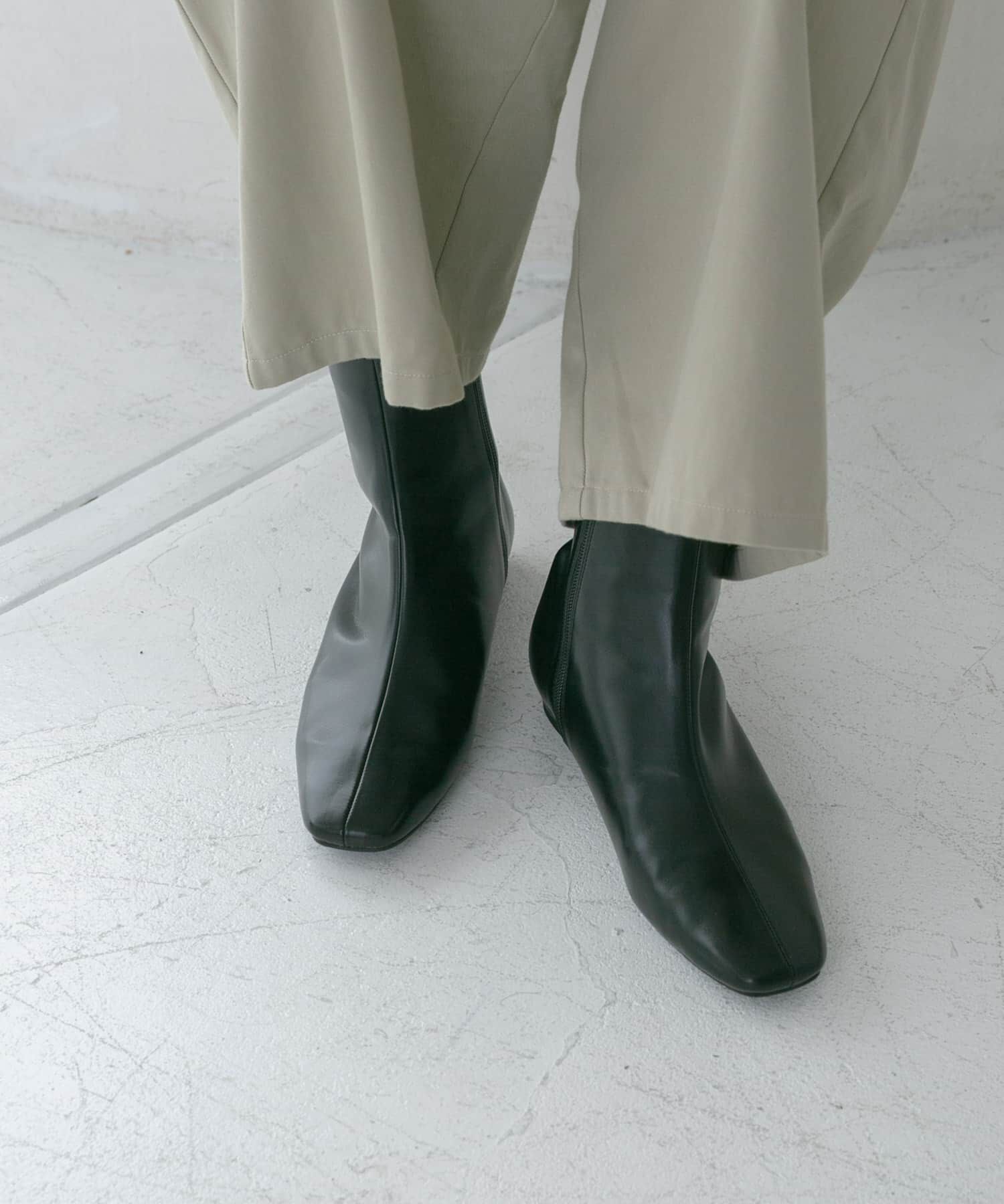 URBAN RESEARCH「『MADE IN JAPAN』スクエアトゥローヒールショートブーツ」|ショートブーツ|