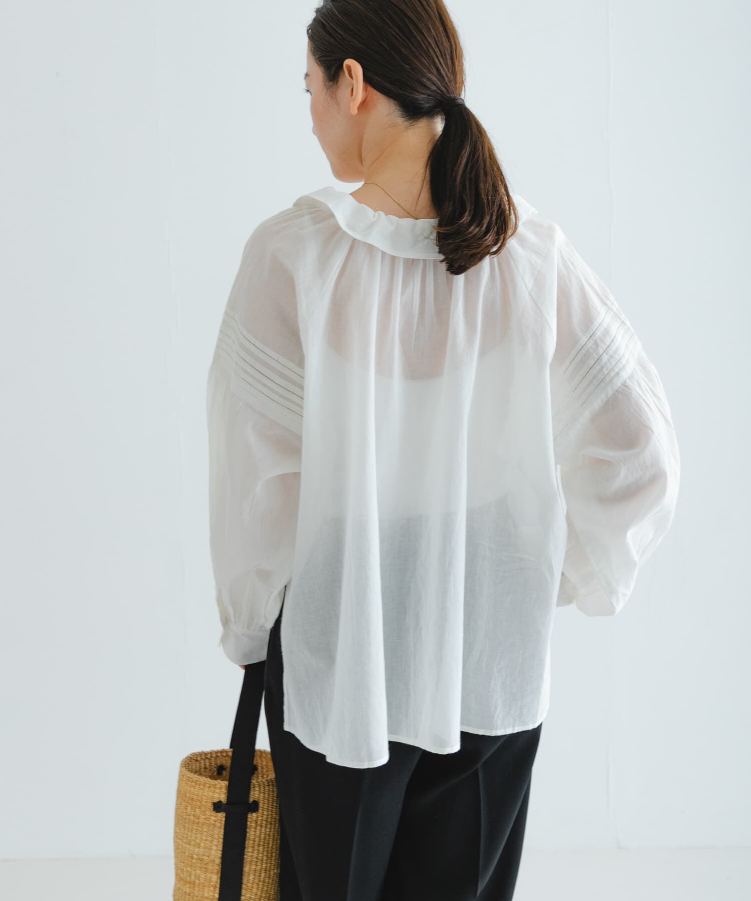 URBAN RESEARCH「コットンボイルフリルカラーブラウス」|シャツ・ブラウス|