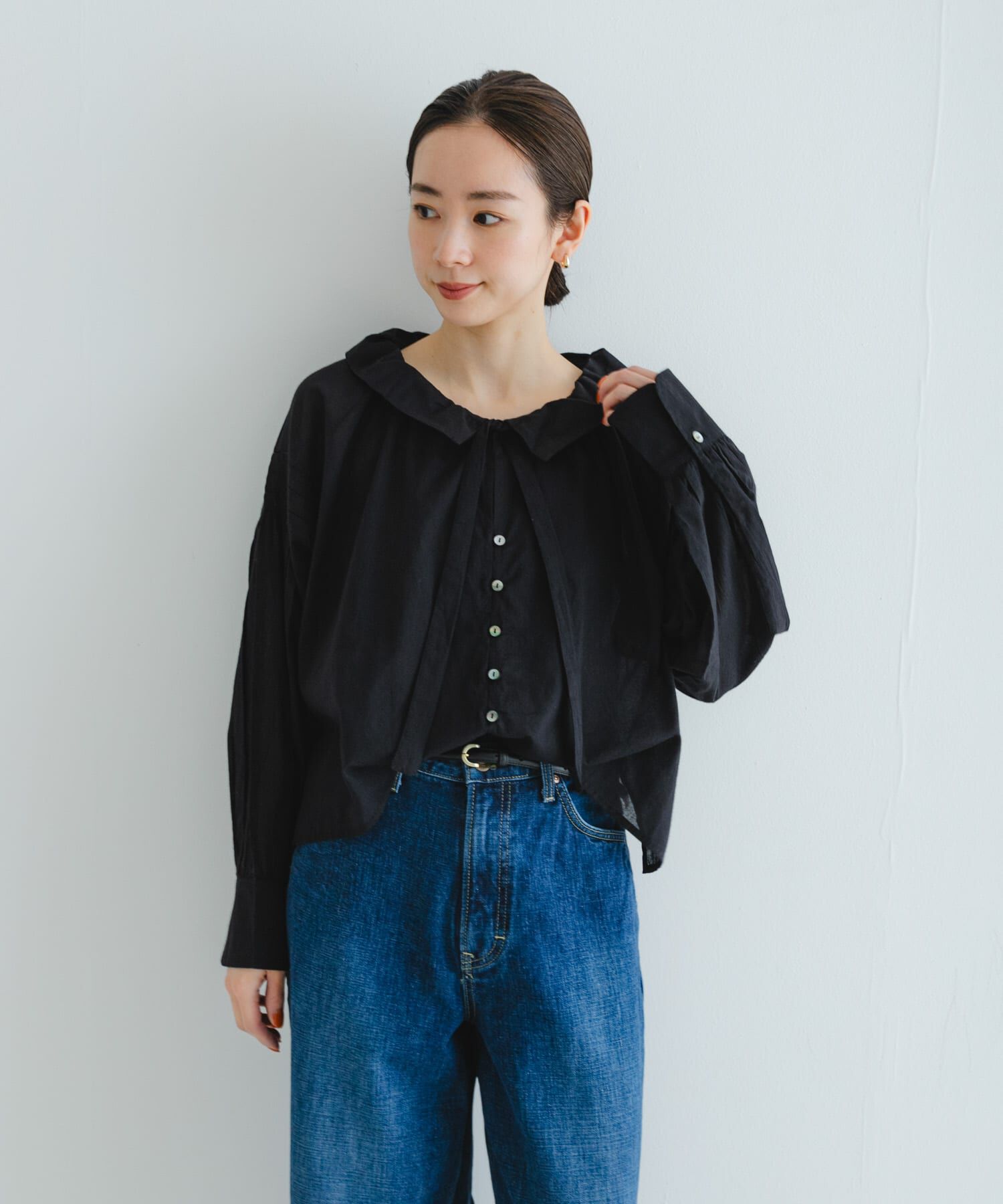 URBAN RESEARCH「コットンボイルフリルカラーブラウス」|シャツ・ブラウス|