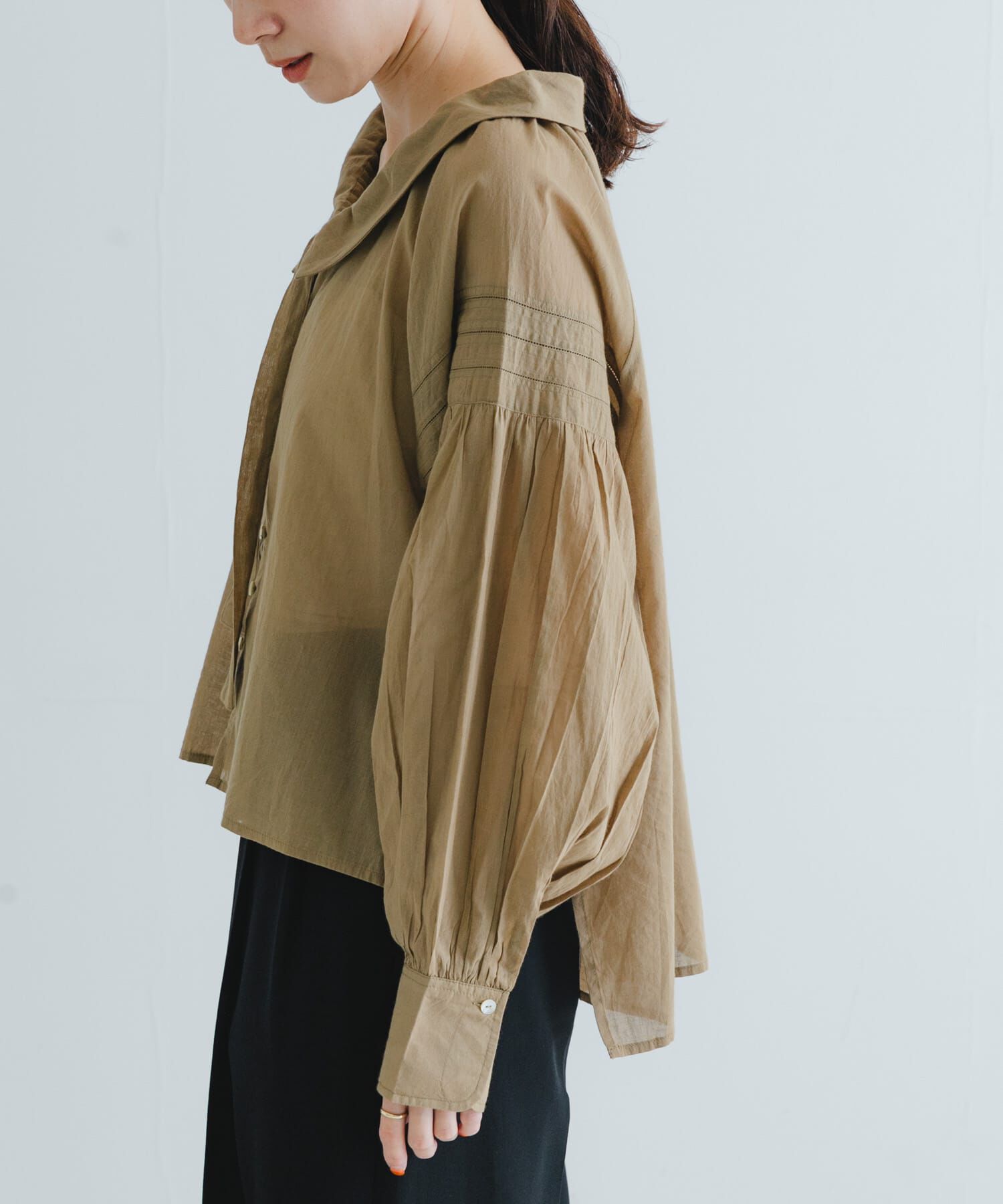 URBAN RESEARCH「コットンボイルフリルカラーブラウス」|シャツ・ブラウス|