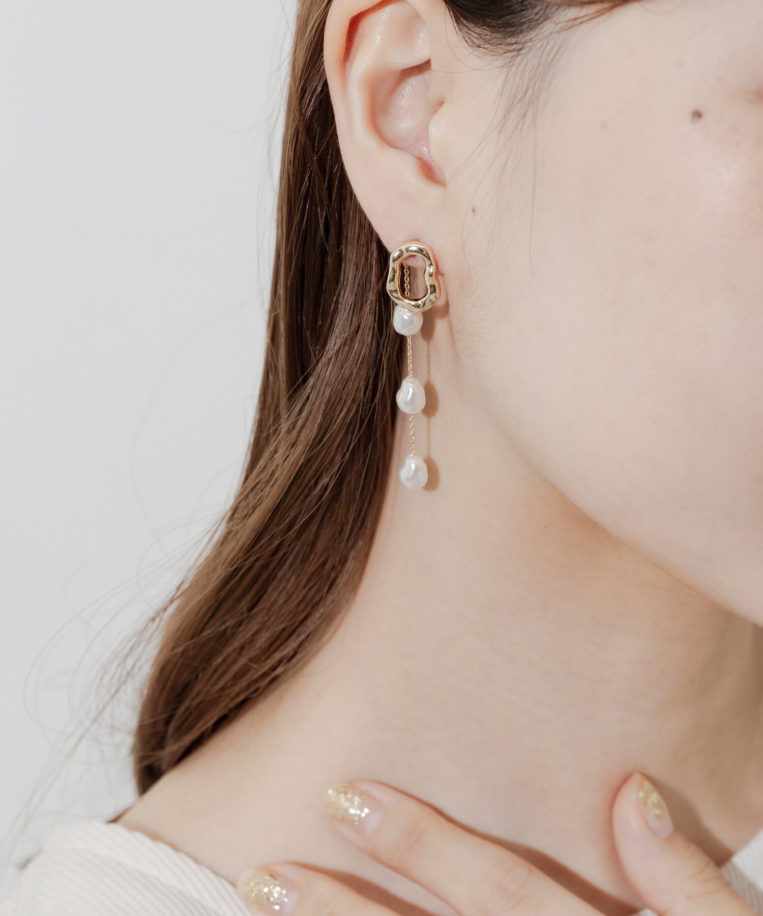 SMELLY「トリプルパールチェーンピアス」|ピアス|