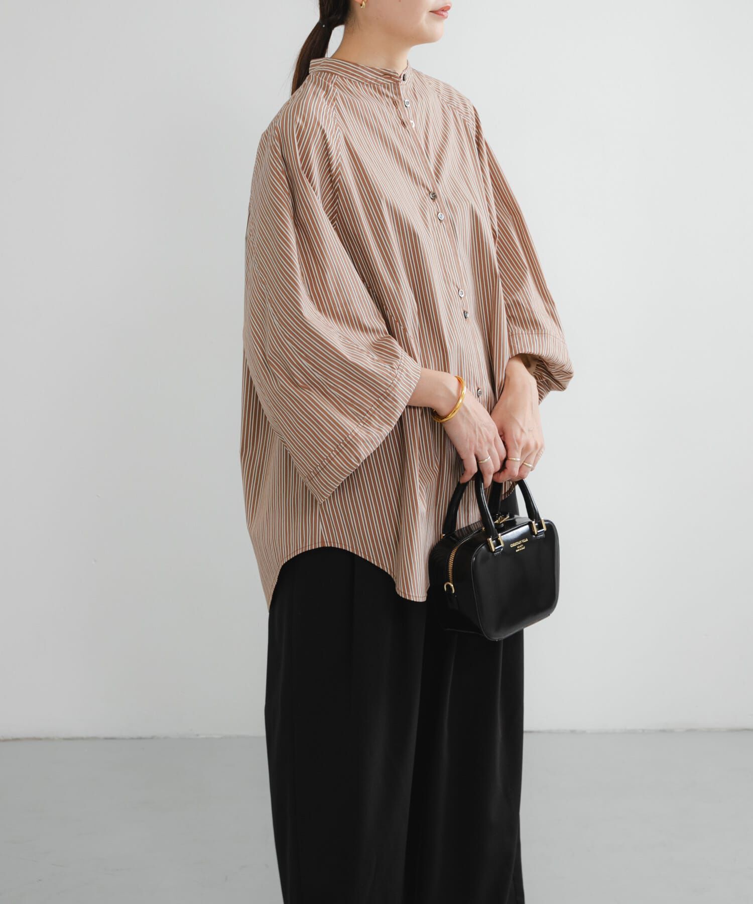 URBAN RESEARCH「イレギュラーヘムスタンドカラー7分袖ブラウス」|シャツ・ブラウス|