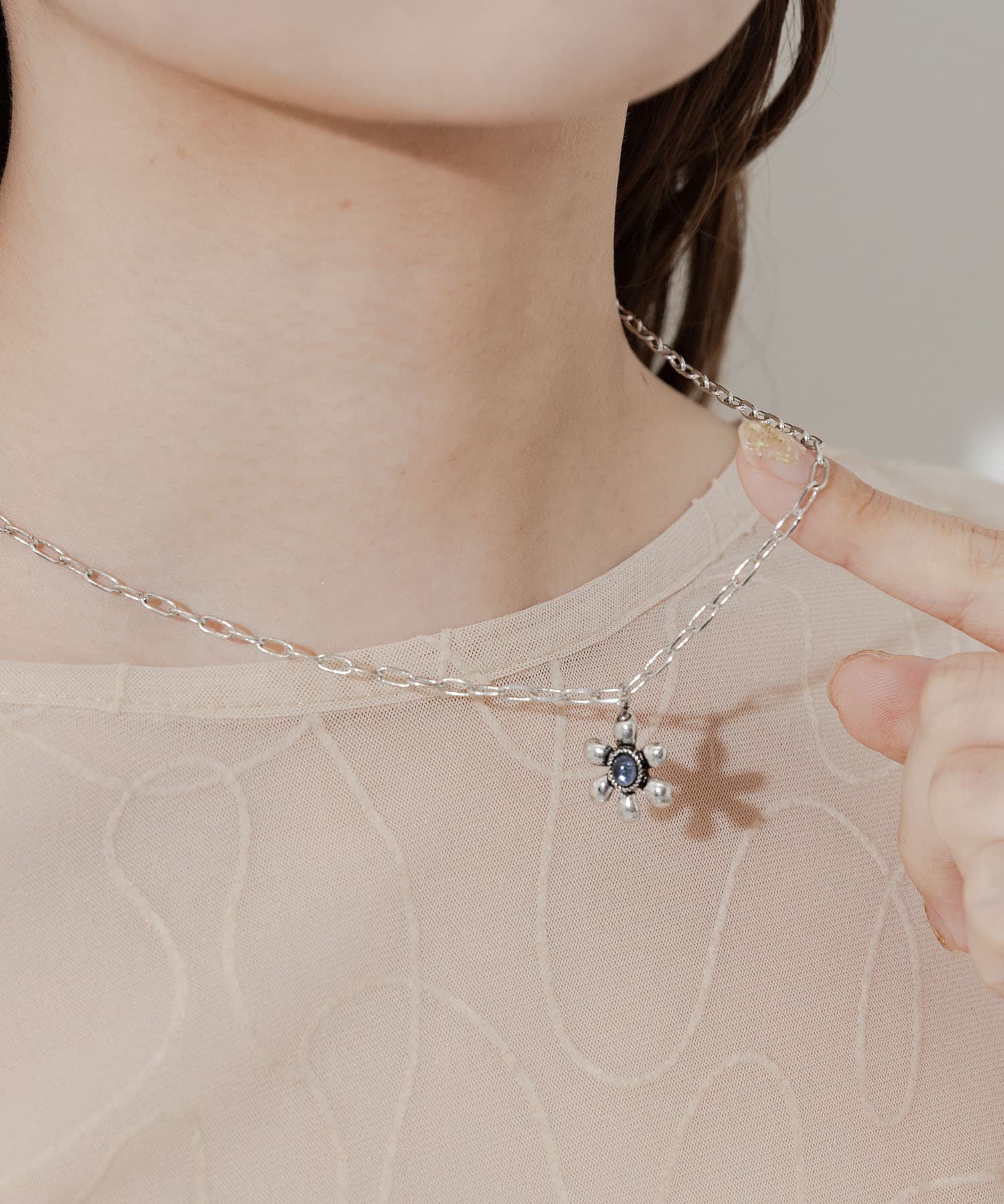 SMELLY「ストーンフラワーチャームネックレス」|ネックレス|