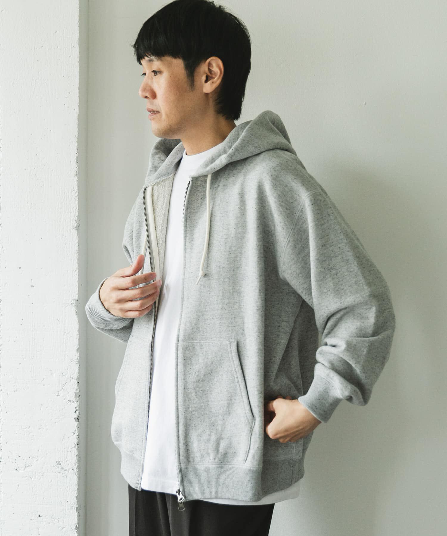 URBAN RESEARCH DOORS「commpost　反毛裏毛ジップフーディ」|パーカー|