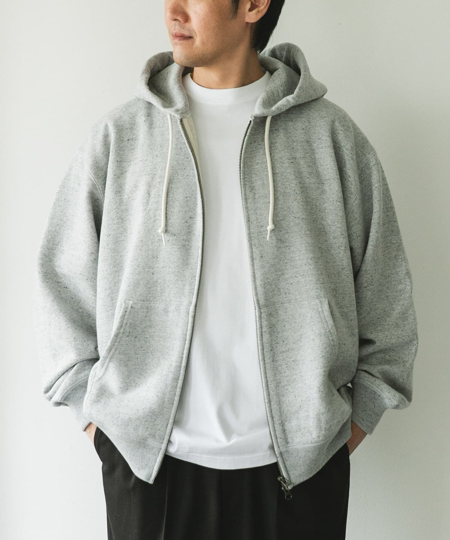 URBAN RESEARCH DOORS「commpost　反毛裏毛ジップフーディ」|パーカー|