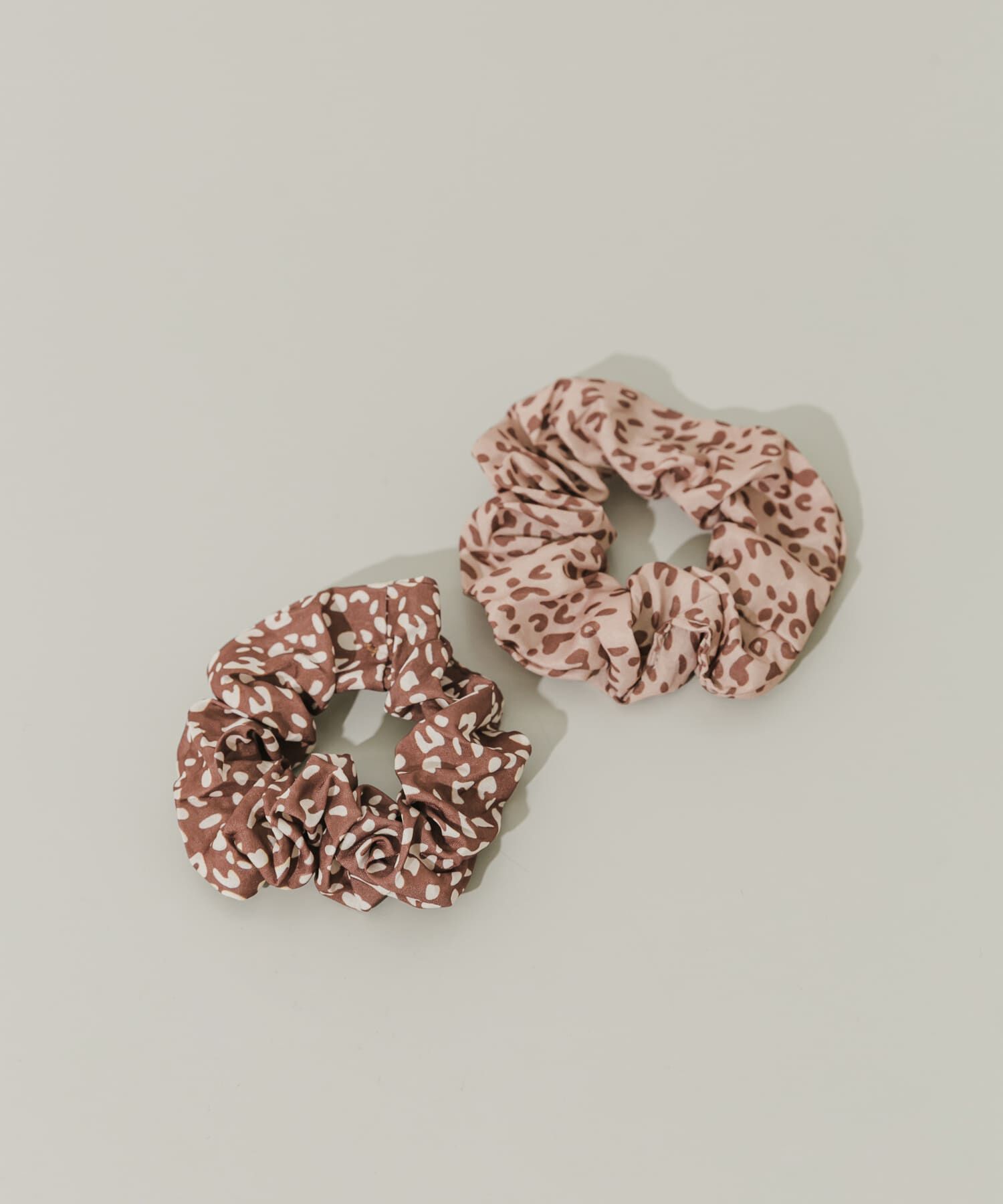 SMELLY「レオパード2セットシュシュ」|ヘアゴム・シュシュ|