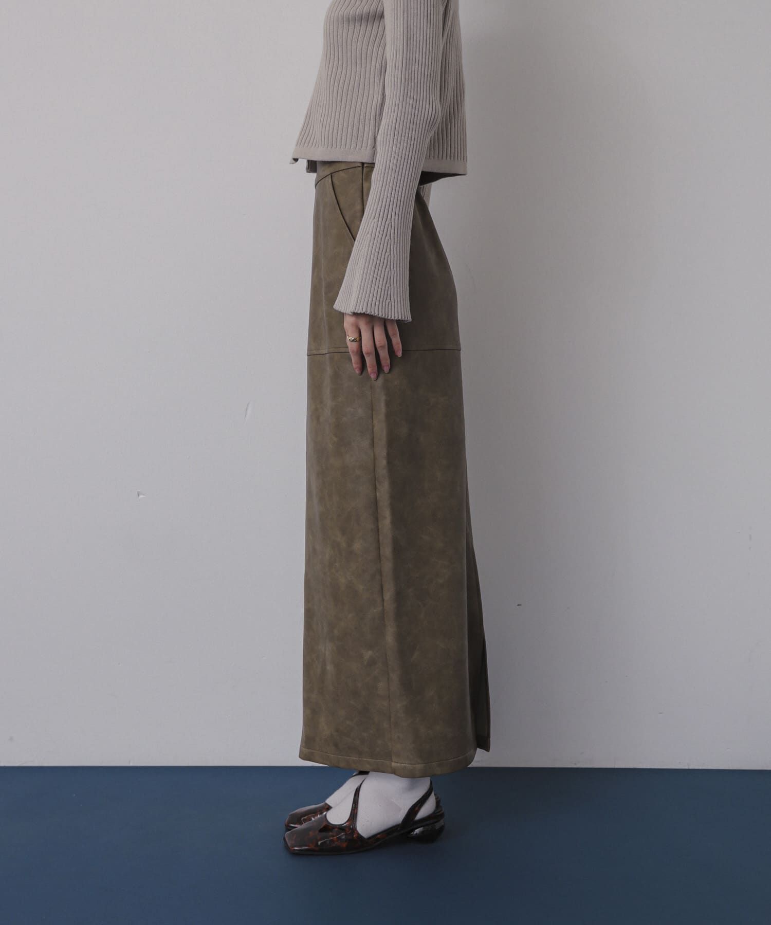 SENSE OF PLACE by URBAN RESEARCH「ヴィンテージレザーライクペンシルスカート」|スカート|