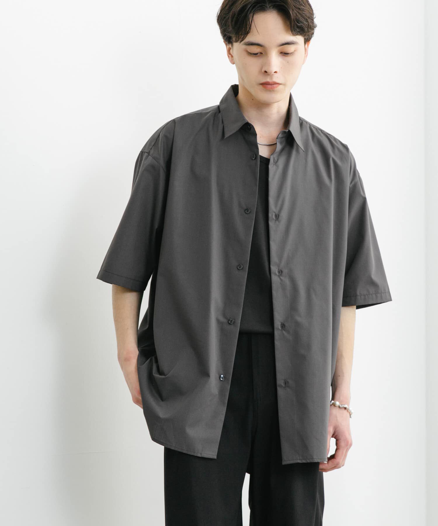 SENSE OF PLACE by URBAN RESEARCH「『ﾕﾆｾｯｸｽ』ﾘﾗｯｸｽﾌｨｯﾄﾚｷﾞｭﾗｰｶﾗｰｼｮｰﾄｽﾘｰ 」|シャツ・ブラウス|