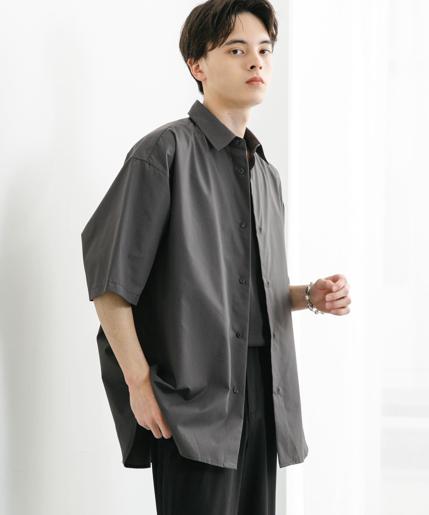 SENSE OF PLACE by URBAN RESEARCH「『ﾕﾆｾｯｸｽ』ﾘﾗｯｸｽﾌｨｯﾄﾚｷﾞｭﾗｰｶﾗｰｼｮｰﾄｽﾘｰ 」|シャツ・ブラウス|