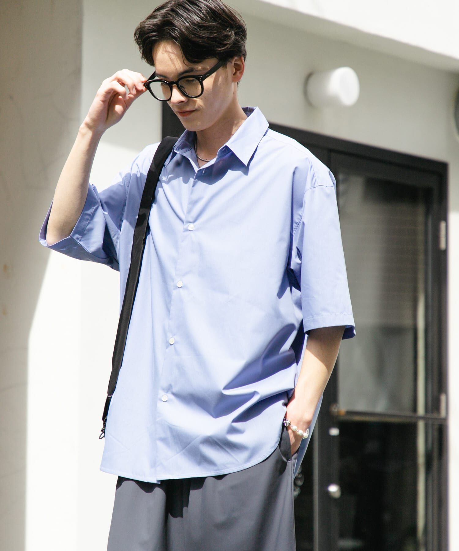 SENSE OF PLACE by URBAN RESEARCH「『ﾕﾆｾｯｸｽ』ﾘﾗｯｸｽﾌｨｯﾄﾚｷﾞｭﾗｰｶﾗｰｼｮｰﾄｽﾘｰ 」|シャツ・ブラウス|