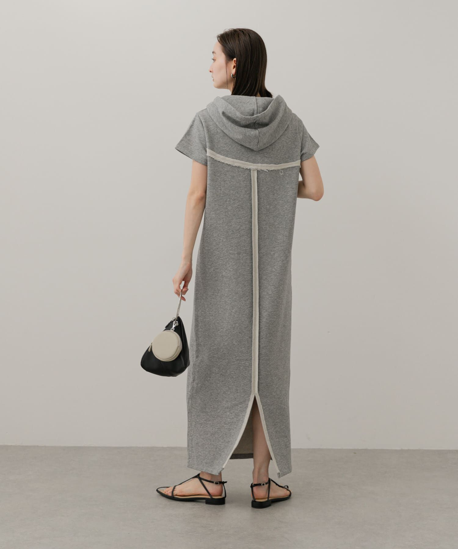 SENSE OF PLACE by URBAN RESEARCH「フーディージップワンピース」|ワンピース|