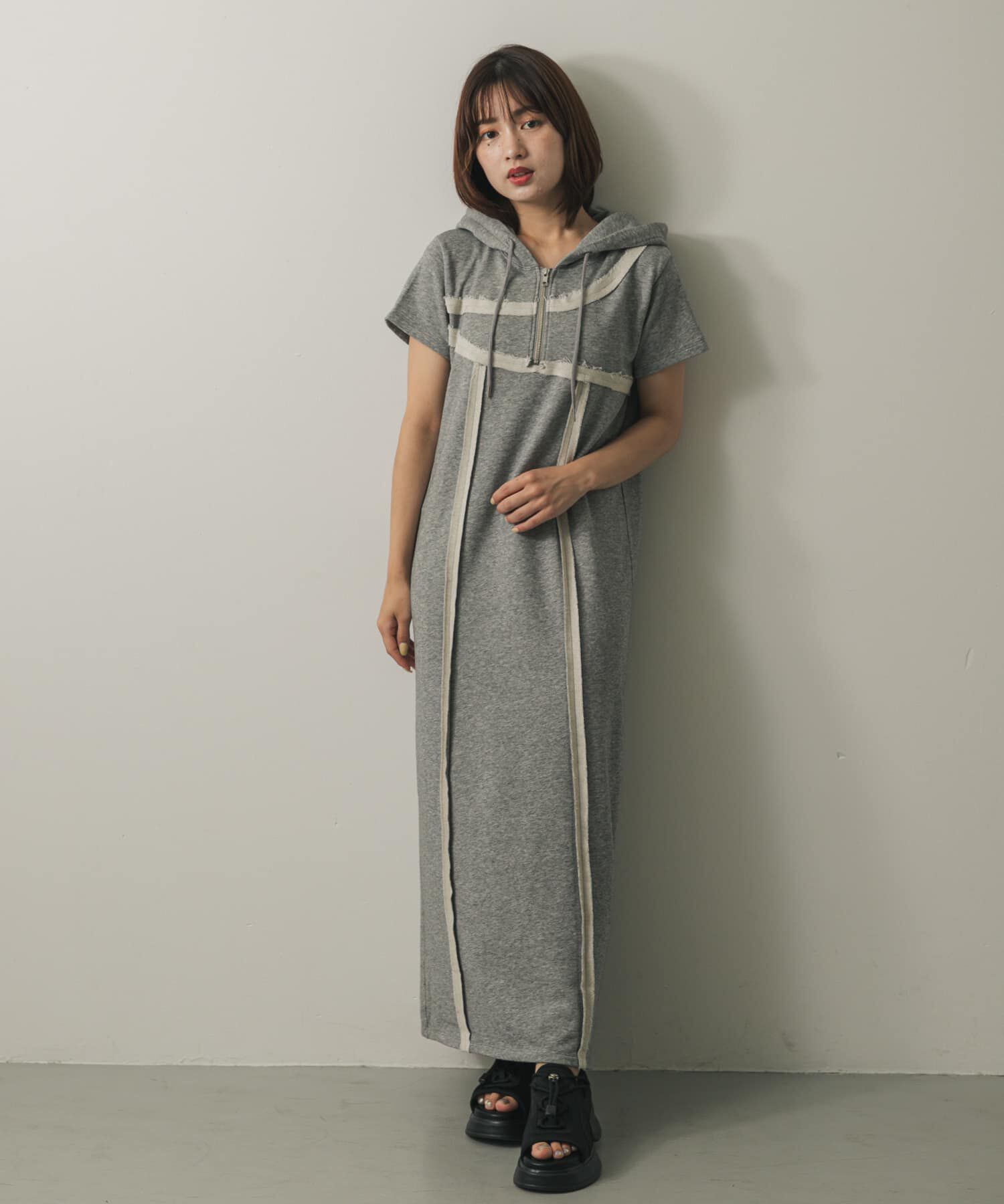 SENSE OF PLACE by URBAN RESEARCH「フーディージップワンピース」|ワンピース|