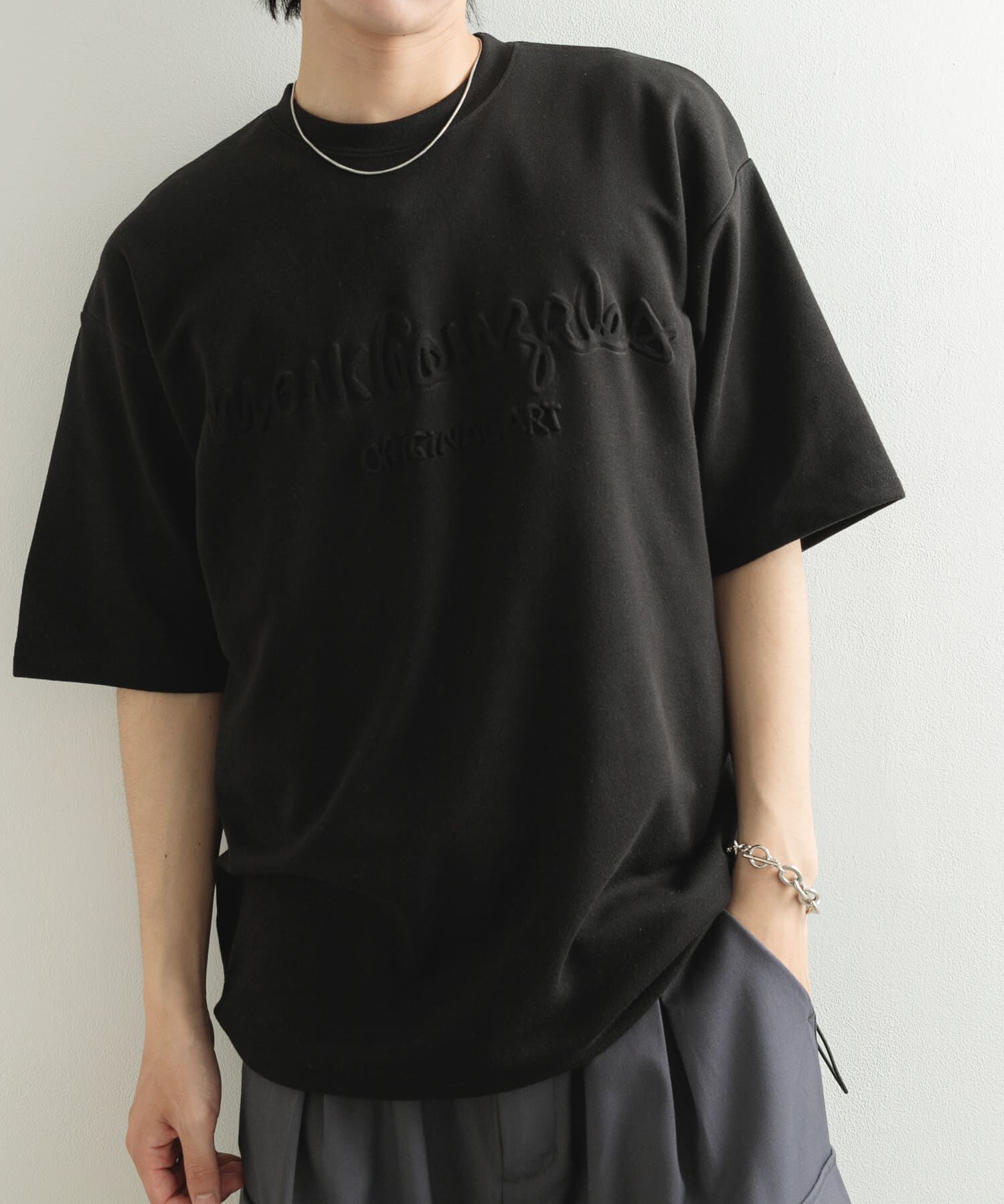 SENSE OF PLACE by URBAN RESEARCH「『WEB限定』Mark Gonzales　プリントクルーネックドローコードTシャツ」|Tシャツ・カットソー|