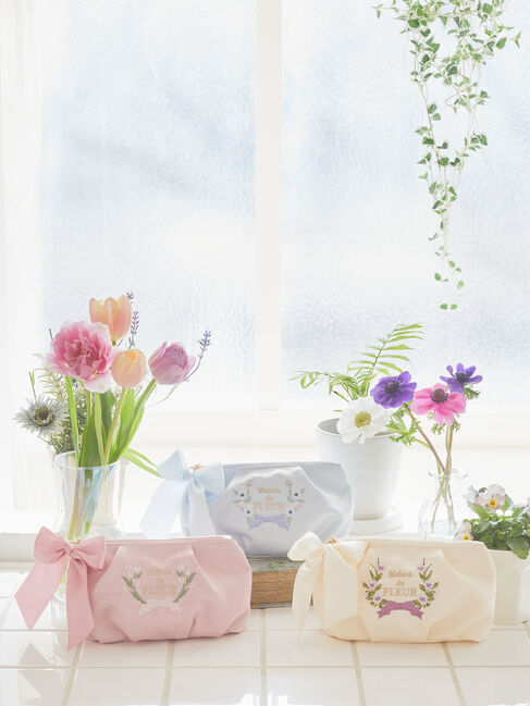 Maison de FLEUR「フラワー刺繍ポーチ」|ポーチ|