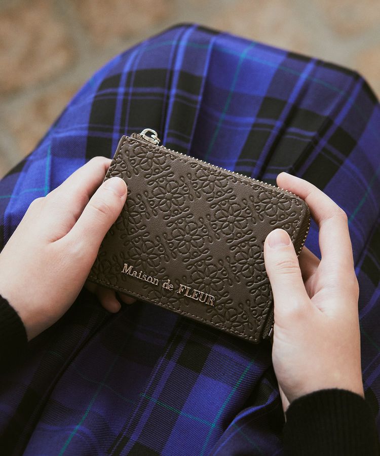 Maison de FLEUR「FLEURモノグラムフラグメントケース」|ポーチ|