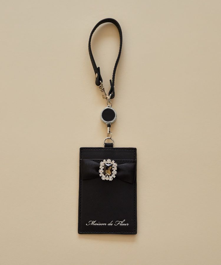 Maison de FLEUR「リール付きビジューリボンパスケース」|財布|ブラック