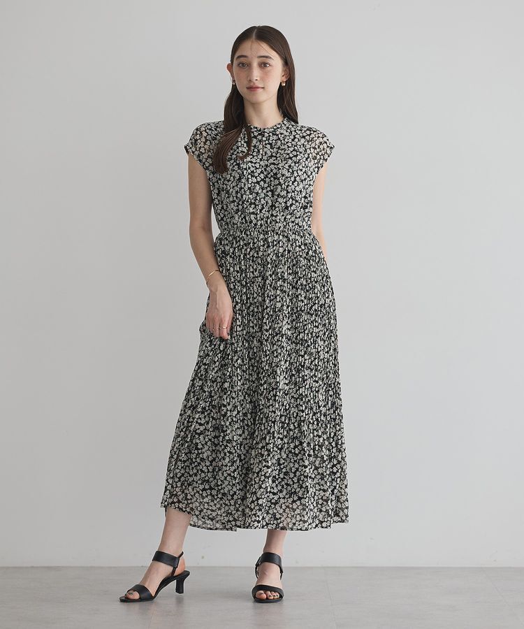 YECCA VECCA「小花柄プリーツワンピース」|ワンピース|