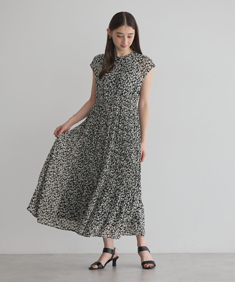 YECCA VECCA「小花柄プリーツワンピース」|ワンピース|