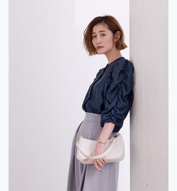 ur's「シャーリングデザインスリーブバンドカラーブラウス」|シャツ・ブラウス|