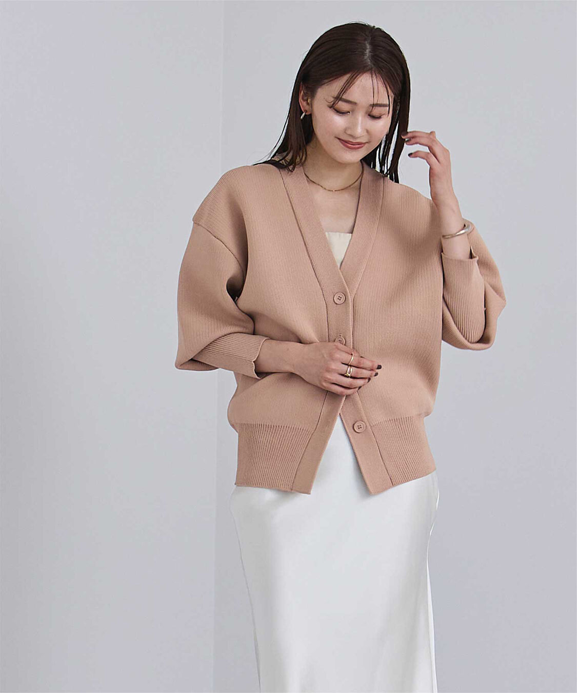 ur's「スポンディッシュVネックニットカーディガン」|ニット・セーター|