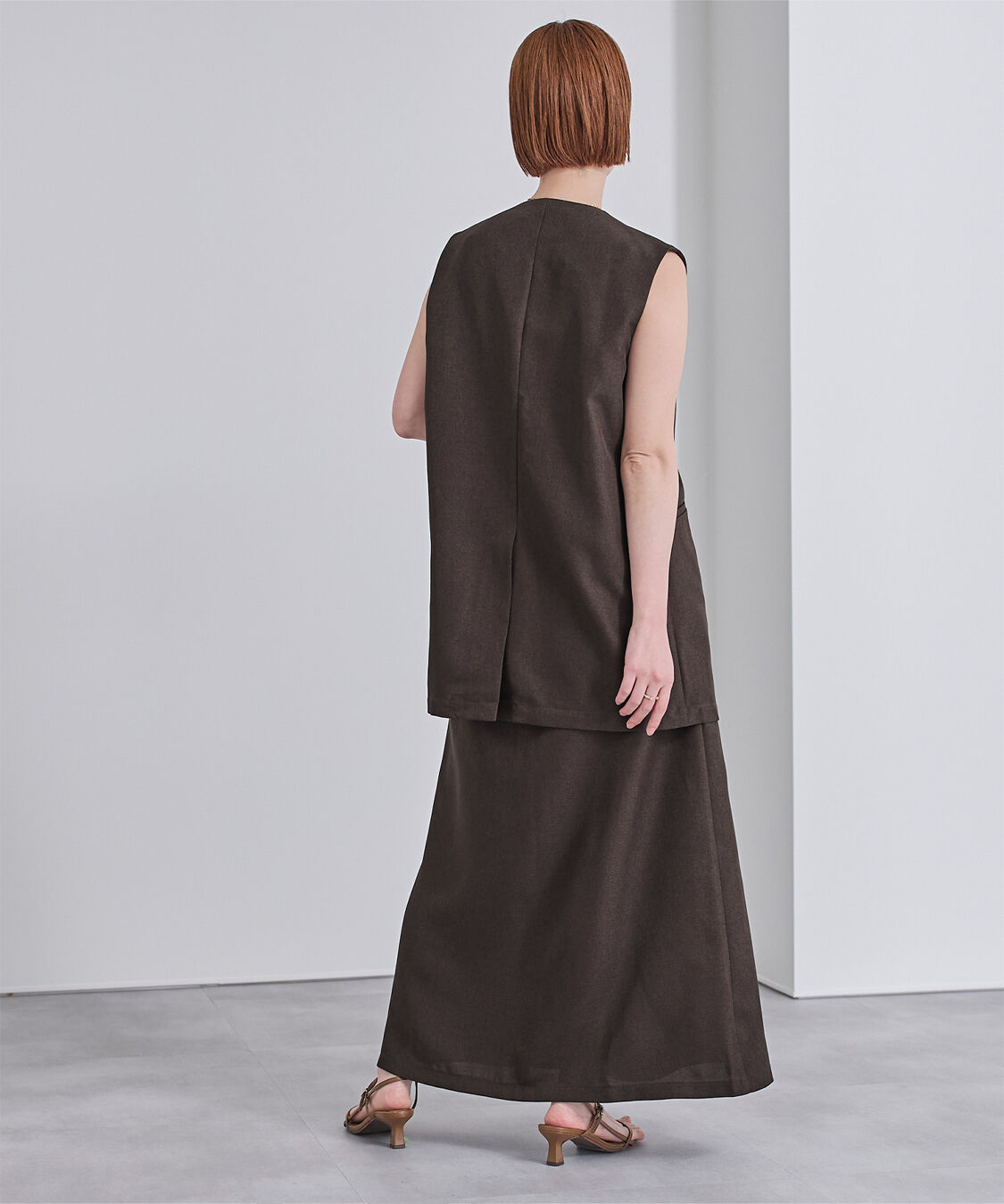 ur's「ﾘﾈﾝﾗｲｸﾌﾛﾝﾄﾀｯｸﾊｲｳｴｽﾄｽｶｰﾄ」|スカート|