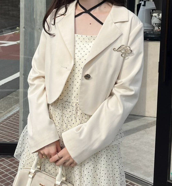  「ブローチ付きショートテーラードジャケット」|ノーカラーコート|アイボリー