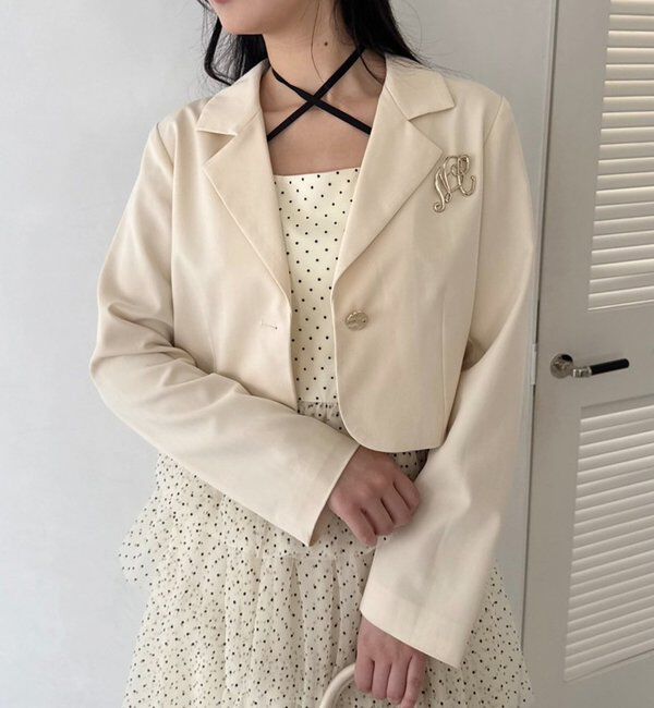  「ブローチ付きショートテーラードジャケット」|ノーカラーコート|