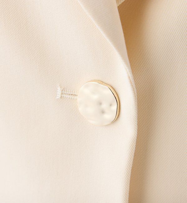  「ブローチ付きショートテーラードジャケット」|ノーカラーコート|