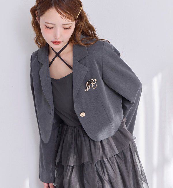  「ブローチ付きショートテーラードジャケット」|ノーカラーコート|