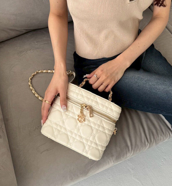  「チャーム付きキルティングバニティバッグ」|ショルダー・メッセンジャー|