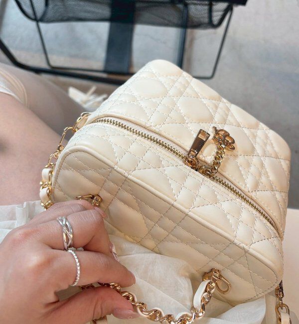  「チャーム付きキルティングバニティバッグ」|ショルダー・メッセンジャー|