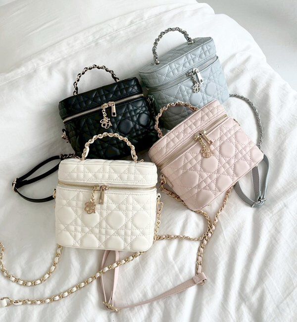  「チャーム付きキルティングバニティバッグ」|ショルダー・メッセンジャー|