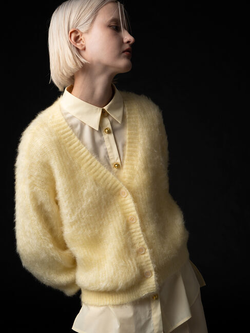 Te chichi「【Atelier Bonheur】キャットヤーンVネックカーディガン《2025winter catalog item》」|カーディガン|イエロー