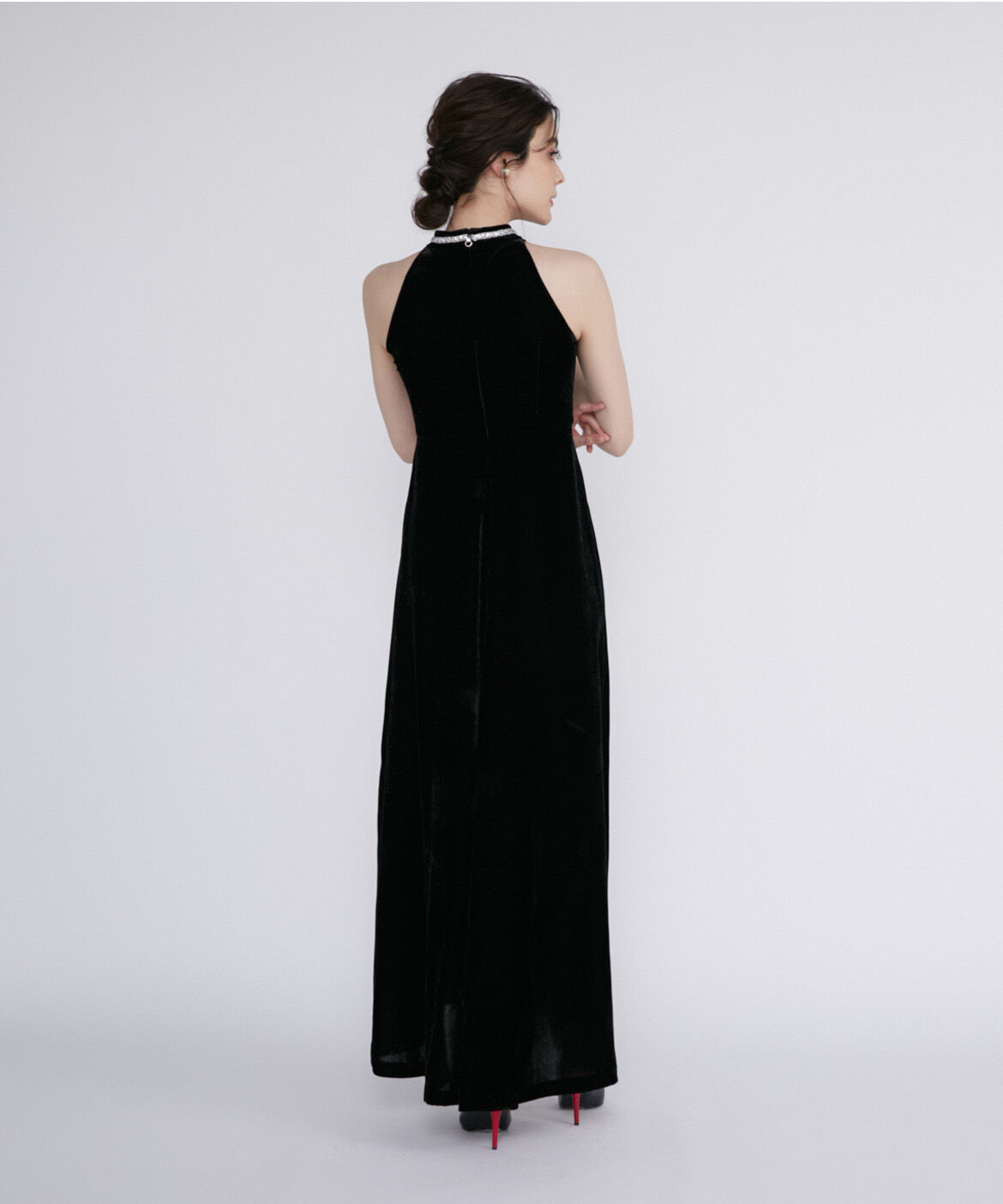 Maglie le cassetto「《M Maglie le cassetto》ラメベルベットホルタードレス」|ワンピース|